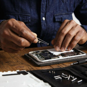 1yr Phone Fix Insurance: Free Returns To Fix For Free By Our Engineers At No Charge